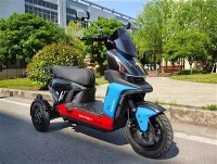 Raptor Shark 72V Triċiklu Elettriku bil-Mutur Doppju - Ride ta' Prestazzjoni ta' Veloċità Għolja ta' 70KM/H{2}}